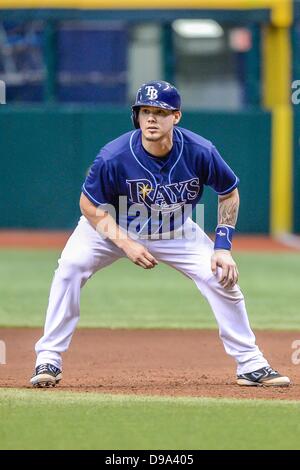 St. Petersburg, Florida, USA. 15. Juni 2013: Tampa Bay Rays Catcher Jose Lobaton (59) während der Major League Baseball Spiel Action zwischen den Kansas City Royals und die Tampa Bay Rays im Tropicana Field in St. Petersburg, FL. Credit: Csm/Alamy Live-Nachrichten Stockfoto