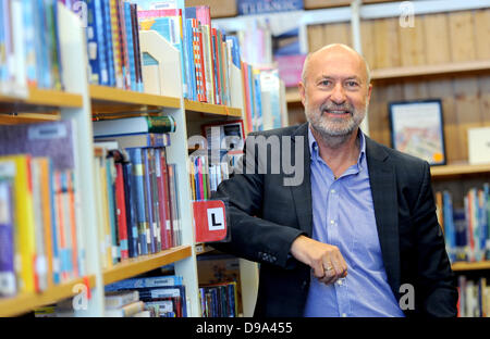 Berlin, Deutschland. 14. Juni 2013. Geschäftsführer der John F. Kennedy Schule Reinhard Roth ist in Berlin, Deutschland, 14. Juni 2013 abgebildet. Foto: BRITTA PEDERSEN/Dpa/Alamy Live News Stockfoto