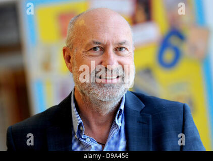 Berlin, Deutschland. 14. Juni 2013. Geschäftsführer der John F. Kennedy Schule Reinhard Roth ist in Berlin, Deutschland, 14. Juni 2013 abgebildet. Foto: BRITTA PEDERSEN/Dpa/Alamy Live News Stockfoto