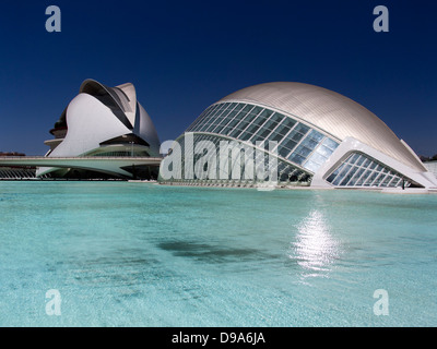 Valencias Ciudad de Las Artes y Las Ciencias, Spanien - das Hemisferic und Palau de Les Arts 6 Stockfoto