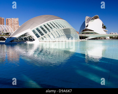 Valencias Ciudad de Las Artes y Las Ciencias, Spanien - das Hemisferic und Palau de Les Arts 3 Stockfoto