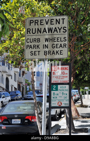 Straßenschild Warnung gegen Ausreißer auf einem steilen Hügel im Viertel Telegraph Hill in San Francisco Stockfoto