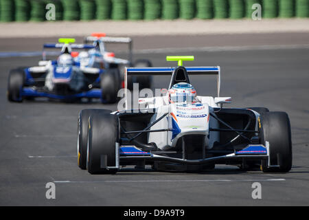 Renntag für Runde 2 der Baureihe 2013 GP3. 16. Juni 2013. Circuit Ricardo Tormo. Valencia, Spanien. #24 David Fumanelli (ITA) - Trident Credit: Action Plus Sport/Alamy Live News Stockfoto