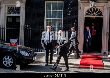 London, UK. 16. Juni 2013. Der russische Präsident Vladimir Putin verlassen 10 Downing Street nach spricht mit PM, David Cameron auf die syrische Krise Kredit: Mario Mitsis / Alamy Live News Stockfoto