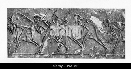 Dieses Kalkstein Relief wurde in einem Grab bei Akhetaten (Amarna) aufgedeckt werden Beerdigung Begleiter von Amenophis IV. (Echnaton). Stockfoto