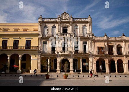 Altstadtplatz Plaza Vieja in Havanna, Kuba, Karibik Stockfoto