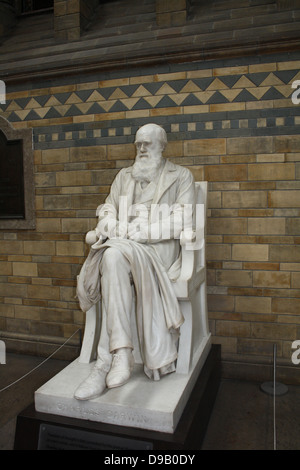 Die Freiheit des Denkens wird am besten durch die schrittweise Beleuchtung von Männern den Verstand, die aus dem Fortschritt der Wissenschaft' folgt gefördert. Charles Robert Darwin (1809-1882). Stockfoto