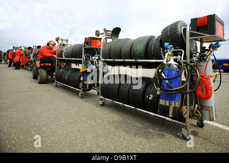 Deutsche Tourenwagon beherrscht. DTM-Tourenwagen-Serie. Runde 2. Marken Luke Stromkreis, Kent, UK. Juni 2013 18/19 Stockfoto