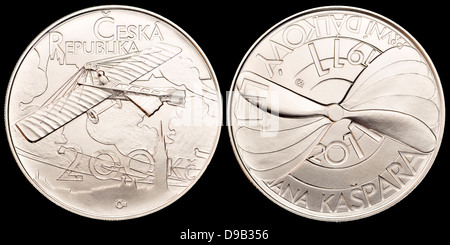 200Kc Silber-Gedenkmünze aus der Tschechischen Republik. 100th Jahrestag des Fluges von Pardubice nach Prag mit Jan Kašpar Stockfoto