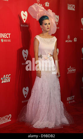 Katy Perry 2012 MusiCares Person Of The Year Gala statt, bei dem Los Angeles Convention Center Los Angeles, Kalifornien - 10.02.12 Stockfoto