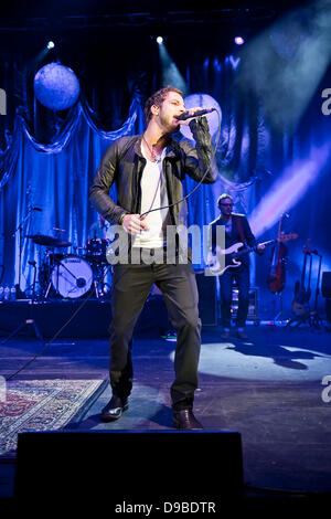 James Morrison die live im HMV Apollo auf der Eröffnung UK Tour Förderung seines letzten Albums "The Awakening" London, England - 09.02.12 Stockfoto