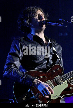 Gary Lightbody von Snow Patrol erklingt in Liverpool Echo Arena. Liverpool, England - 31.01.12 Stockfoto