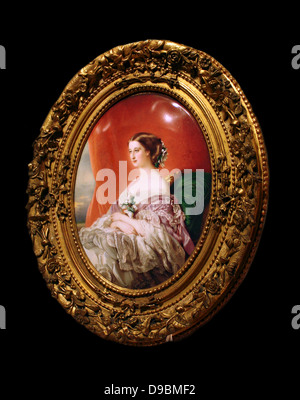 Kaiserin Eugenie. Malte Emaille auf Kupfer frame Gesso und vergoldeten auf Holz. Marie-Pauline Laurent (1805-1860) Französisch (Sevres) vom Jahr 1855. Eine Kopie von einem Gemälde von Franz Xaver Winterhalter (1806-1873), das Porträt zeigt Eugenie de Montijo de Guzman (1826-1920), Ehefrau von Kaiser Napoleon 111. Stockfoto