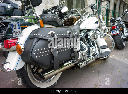 Rouen, Frankreich. 15. Juni 2013. Harley-Davidson Bikes auf ein Jubiläums-Wochenende Ausflug an die Armada Rouen. Stockfoto