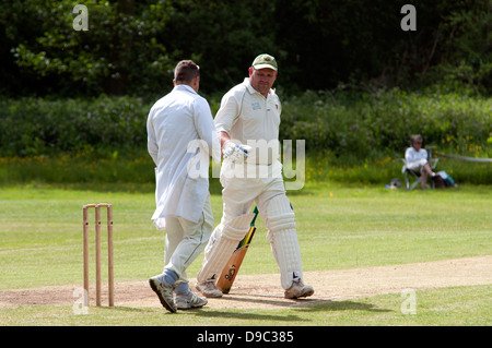 Dorf Cricket bei Ashorne, Warwickshire, UK Stockfoto