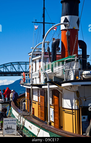 Bunte Dampf angetriebene Schiff gefesselt in Vancouver, Kanada Stockfoto