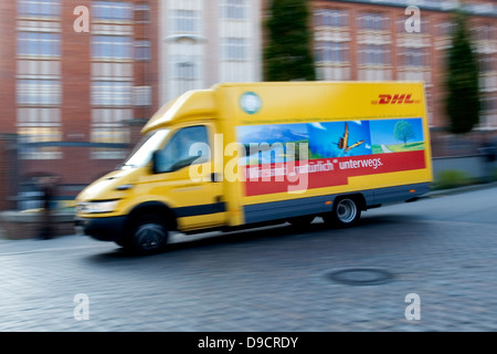 DHL-Lieferwagen Stockfoto
