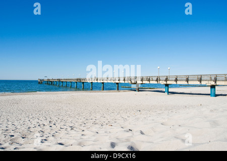 Seebrücke am Strand von Heiligendamm Stockfoto