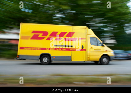Transporter von DHL Stockfoto