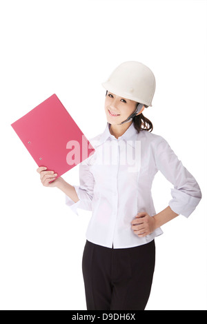 Business-Frau trägt einen Schutzhelm Stockfoto