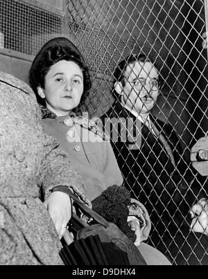 Julius Rosenberg und Ethel Greenglass Rosenberg der Verschwörung, um Spionage während einer Zeit des Krieges verurteilt und hingerichtet. Stockfoto