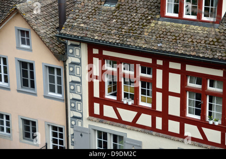 Fassaden der historischen Gebäude in der Altstadt Rapperswil, St. Gallen, Schweiz. Stockfoto