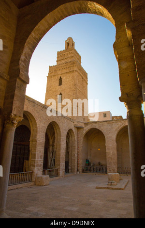 Im Inneren der großen Moschee von Sfax, Tunesien Stockfoto