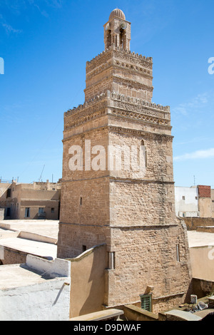 Arabische Inschrift, Minarett der großen Moschee in der Medina von Sfax Tunesien Stockfoto