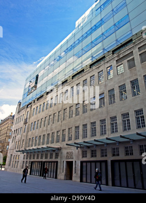 Die neue BBC Broadcasting House East Wing, Langham Place, City of Westminster, London, England, Vereinigtes Königreich Stockfoto