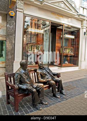 Blick auf "Verbündeten" Statue von Lawrence Holofcener von Winston Churchill und Roosevelt, dargestellt im Gespräch Stockfoto