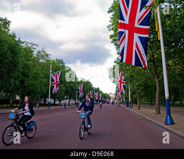 Union Fahnen zu schmücken, Einkaufszentrum, City of Westminster, London, England, Vereinigtes Königreich Stockfoto