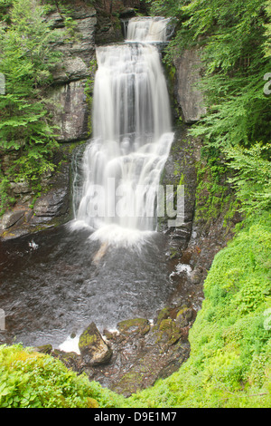 MAIN WASSERFÄLLE BUSHKILL FALLS THEMENPARK BUSHKILL CREEK PIKE COUNTY PENNSYLVANIA USA Stockfoto