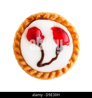 Eine hausgemachte Cherry Bakewell Tart auf weißem Hintergrund Stockfoto