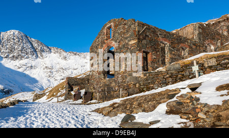 Kupfer der verlassenen mine Gebäude neben Llyn Llydaw neben an die Bergarbeiter Track, Snowdonia-Nationalpark, Wales, UK, Europa. Stockfoto