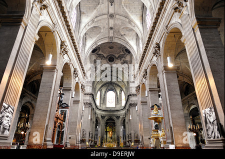 Lange Haus und Altar katholischer Kirche Pfarrkirche Saint-Sulpice de Paris Saint-Germain-des-Pr?? Siehe Paris Frankreich Europ Stockfoto