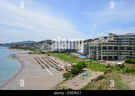 Internationale Hotels am Strand von Faliraki, Faliraki, Rhodos (Rodos), die Dodekanes, South Aegean Region, Griechenland Stockfoto