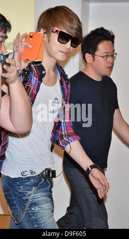 Tokio, Japan. 19. Juni 2013. Kim Jaejoong(JYJ), 19. Juni 2013: Tokio, Japan: südkoreanische Sängerin Kim Jaejoong von JYJ kommt bei Tokyo International Airport in Tokio, Japan, im 19. Juni 2013. Bildnachweis: Aflo Co. Ltd./Alamy Live-Nachrichten Stockfoto