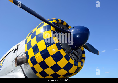 Nahaufnahme des Propellers im AT-6F Texaner Flugzeug. Stockfoto