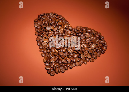 Herzen von frisch gerösteten Kaffeebohnen frisch gerösteten Kaffeebohnen Stockfoto