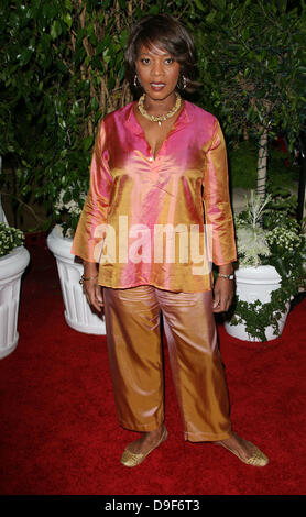 Alfre Woodard QVC Red Carpet Style Party statt im Four Seasons Hotel - Ankunft Los Angeles, Kalifornien - 25.02.11 Stockfoto