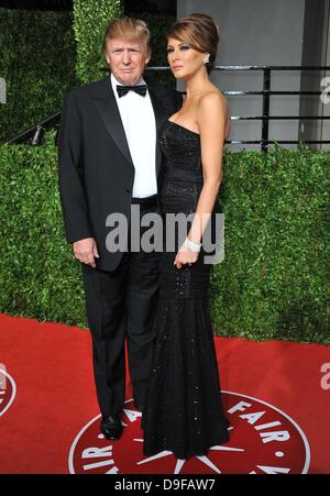 Donald Trump und Melania Knauss 2011 Vanity Fair Oscar Party im Sunset Tower Hotel - West Hollywood, Kalifornien eingetroffen - 27.02.11 Stockfoto