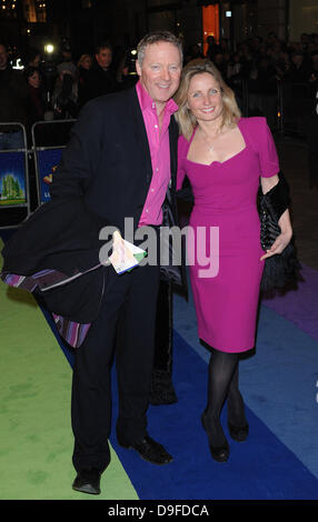 Rory Bremner und Gast "The Wizard of Oz" drücken Sie die Nacht im Palladium Theatre - Ankünfte statt. London, England - 01.03.11 Stockfoto