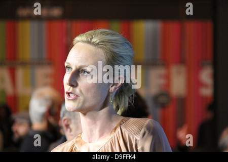 Abgebildet ist die australische Schauspielerin Marta Dusseldorp auf dem roten Teppich bei der australischen Premiere von Mystery-Straße für die FSF Öffnung Stockfoto