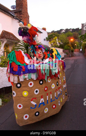 Maifeiertag Hobby Horse, Minehead, Somerset, England, Vereinigtes Königreich Stockfoto