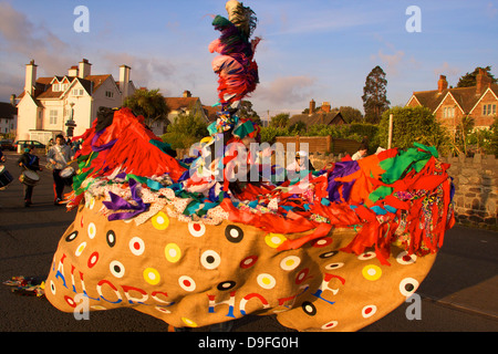 Maifeiertag Hobby Horse, Minehead, Somerset, England, Vereinigtes Königreich Stockfoto