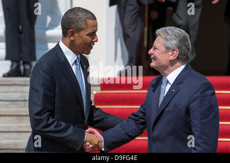 Berlin, Deutschland. 19. Juni 2013. Joaquim Bundespräsident Gauck erhält US-Präsident Barack Obama in den Präsidentenpalast in Berlin. Credits: Kredit: Gonçalo Silva/Alamy Live-Nachrichten. Stockfoto