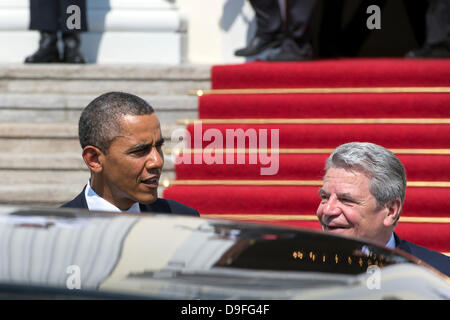 Berlin, Deutschland. 19. Juni 2013. Joaquim Bundespräsident Gauck erhält US-Präsident Barack Obama in den Präsidentenpalast in Berlin. Credits: Kredit: Gonçalo Silva/Alamy Live-Nachrichten. Stockfoto