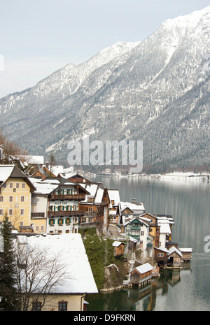 Die Stadt von Hallstatt, UNESCO-Weltkulturerbe am Halstatter See in der Hallstatt und Region Dachstein, Österreich Stockfoto