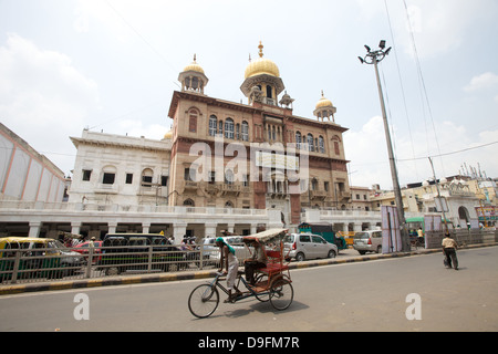 Eine Ansicht des Gurdwara Sis Ganj Sahib, Sikh-Tempel in Chandni Chowk Bereich von Alt-Delhi, Indien. Stockfoto