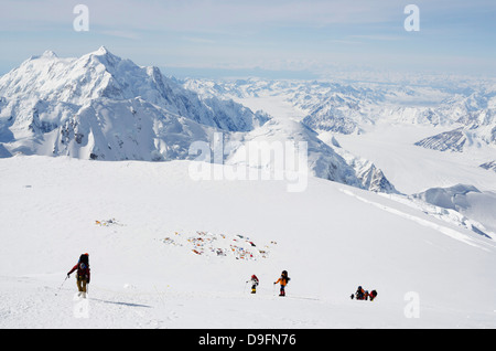 Verlassen Camp 4, Klettern Expedition auf den Mount McKinley, 6194m, Denali National Park, Alaska, USA Stockfoto